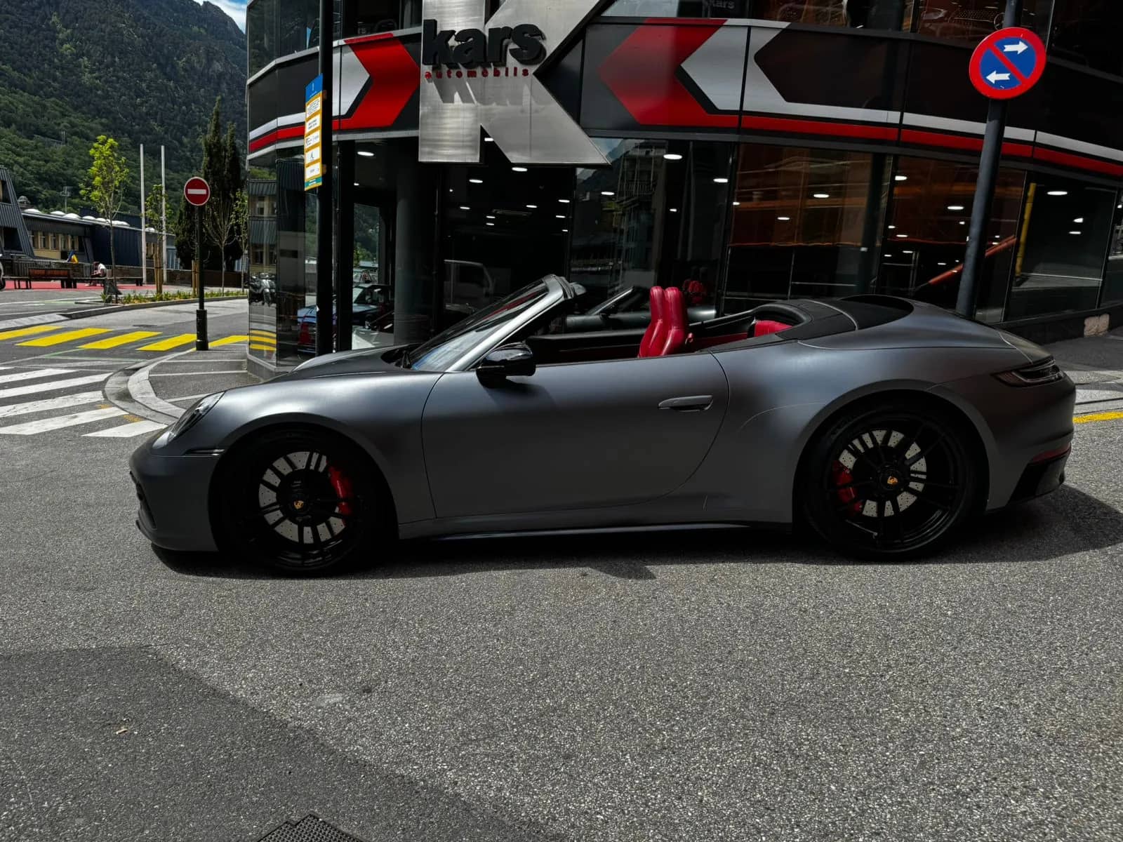 Coche Andorra Coche - Porsche-911-992-Carrera 4 GTS Cabrio image - 3