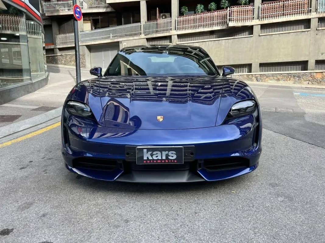 Coche Andorra Coche - Porsche-Taycan-Turbo image - 3