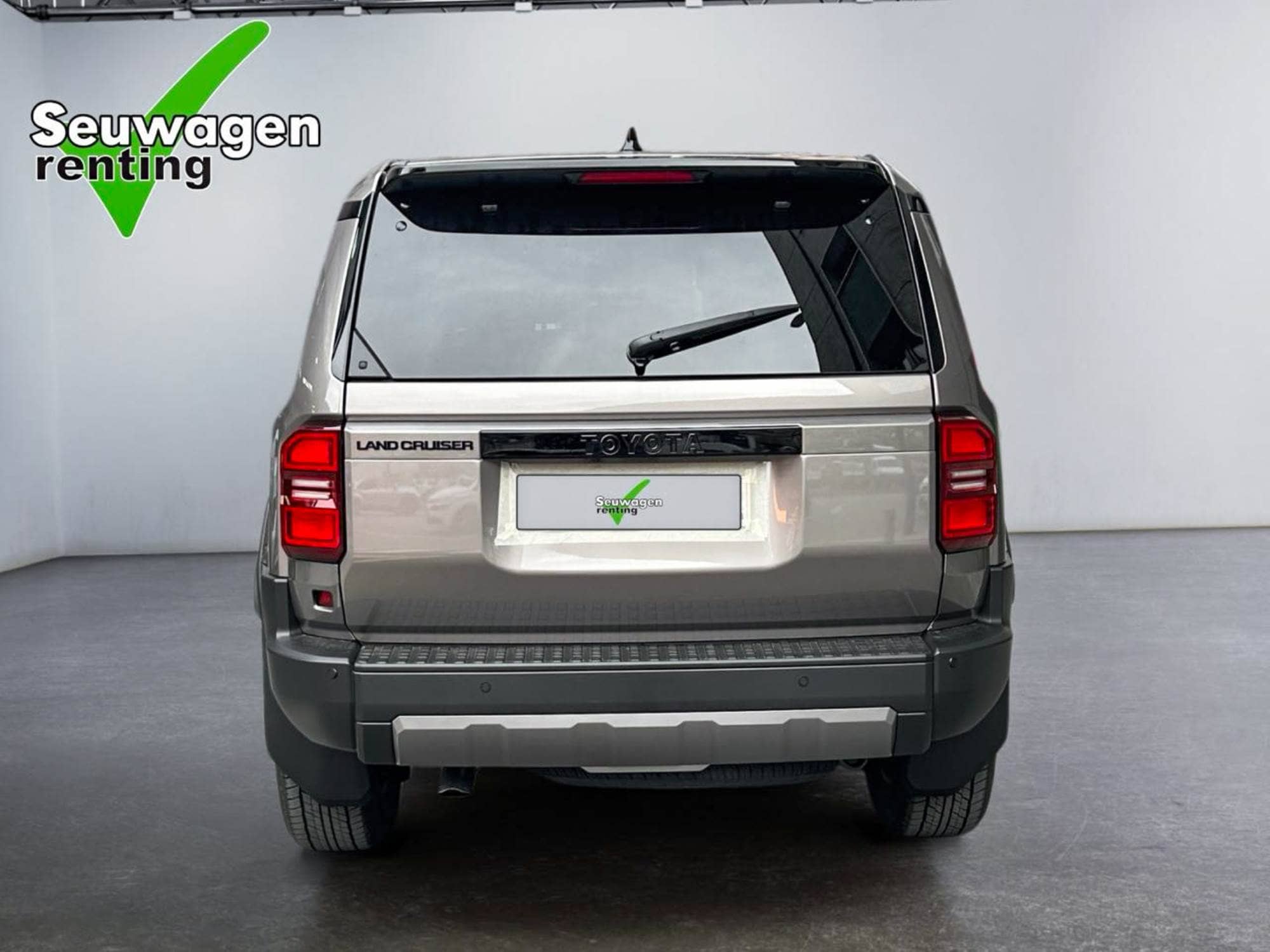 Coche Andorra Coche - Toyota-Land Cruiser-250 VX image - 4