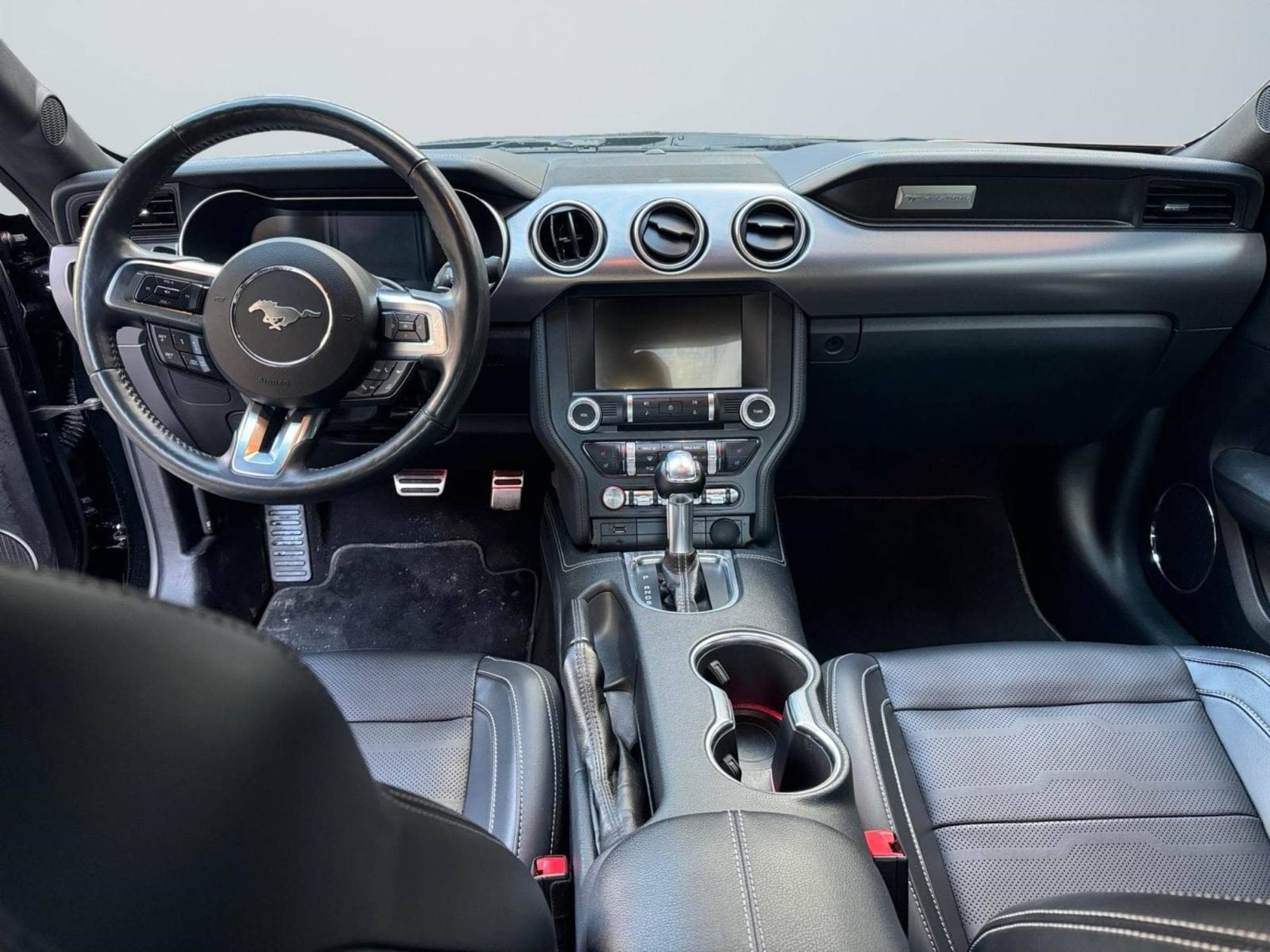 Coche Andorra Coche - Ford-Mustang-V8 5.0 - 450cv image - 4