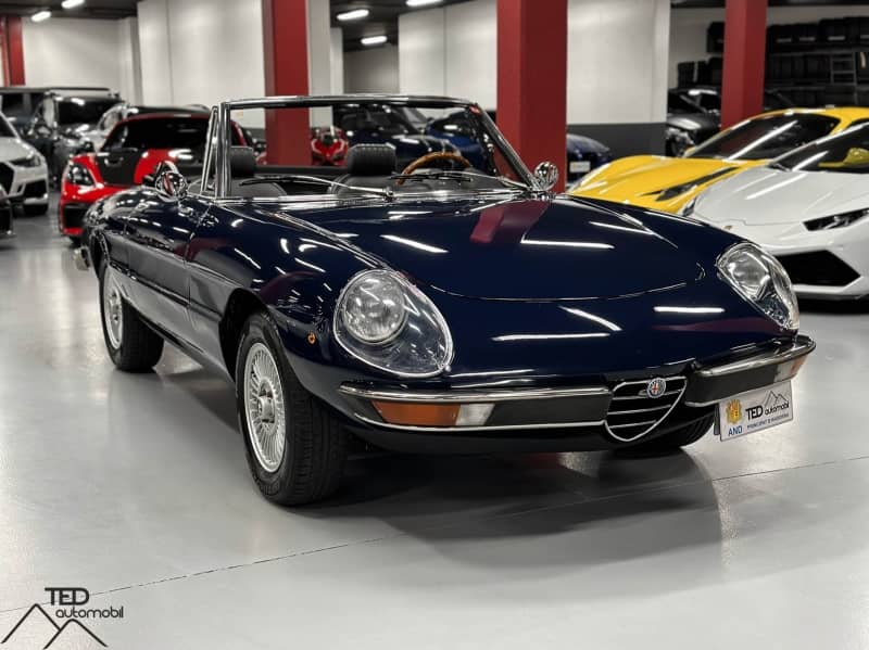 Coche Andorra Coche - Alfa Romeo-Spider-1974 Restaurat image - 3