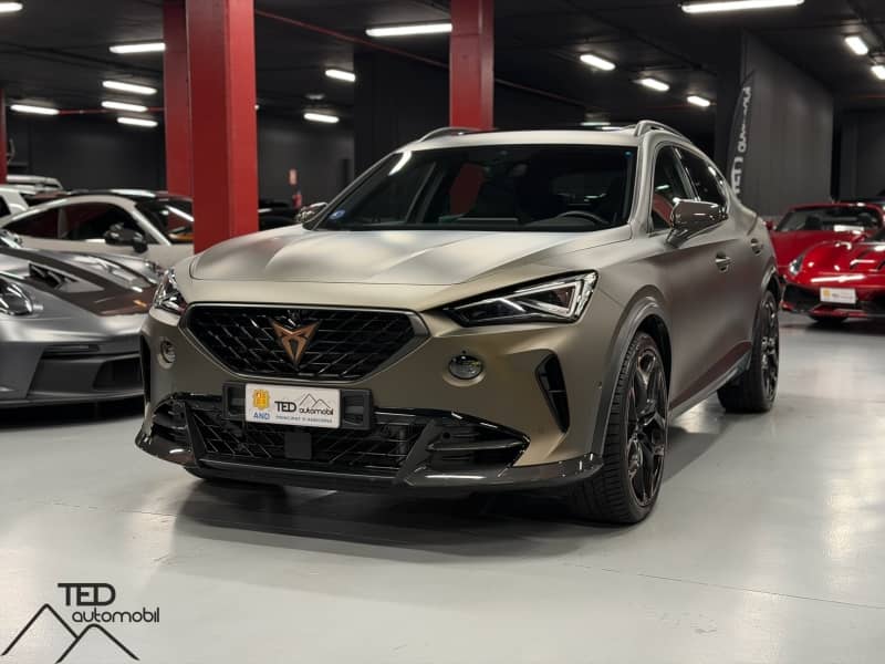 SUV-image 0