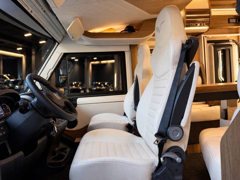 Coche Andorra Coche - Mobilvetta-K-Yacht Tekno Line-Autocaravana K-Yacht 86 Automàtica image - 3
