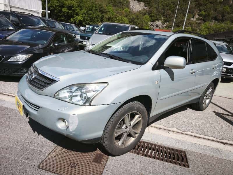 SUV-image 0