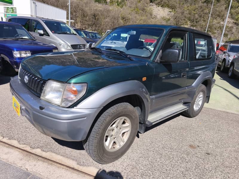 SUV-image 0