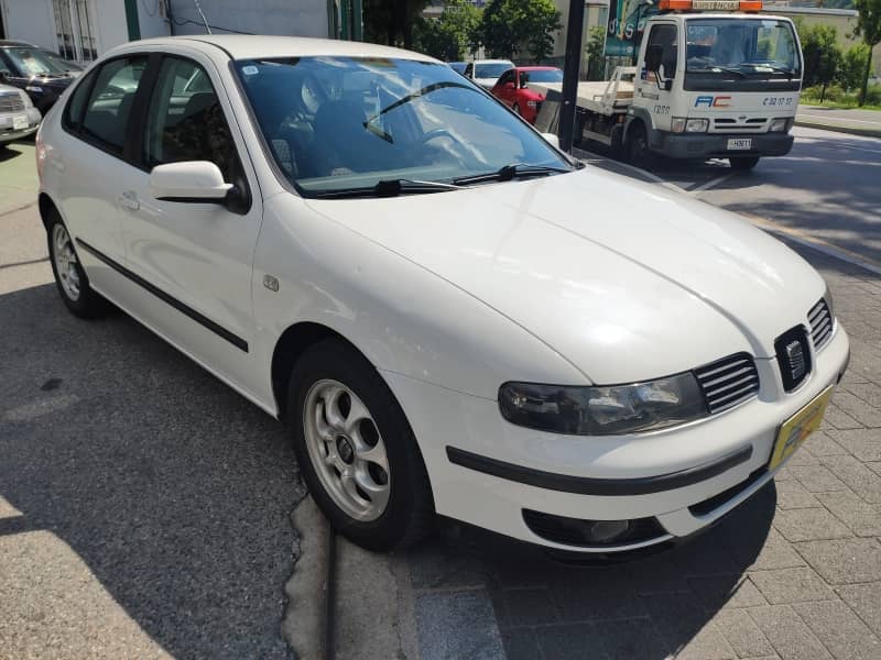 Coche Andorra Coche - Seat-Leon-TDI 110 CV image - 2