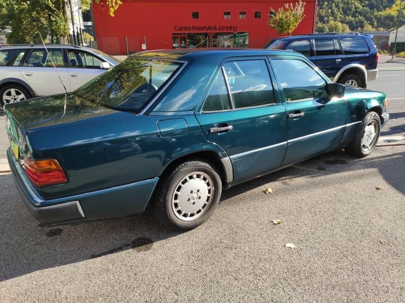 Coche Andorra Coche - Mercedes-Benz-E-Class-E 300-D image - 4