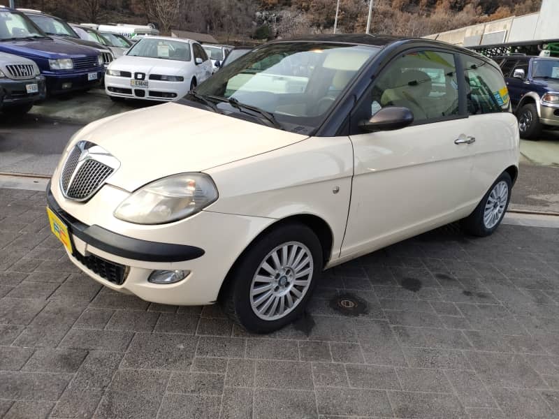 Coche Andorra Coche - Lancia-Ypsilon-JTD image - 2