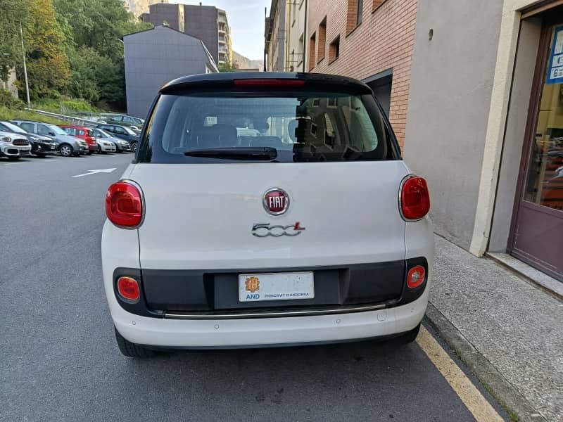 Coche Andorra Coche - Fiat-500-L image - 4