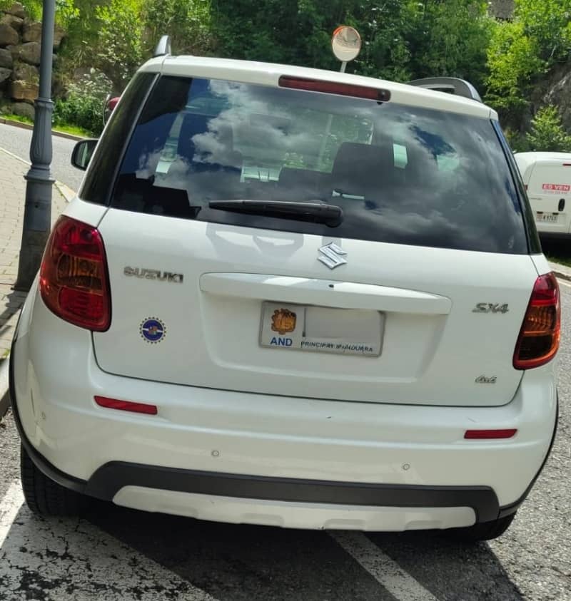 Coche Andorra Coche - Suzuki-SX4-GLX D image - 5