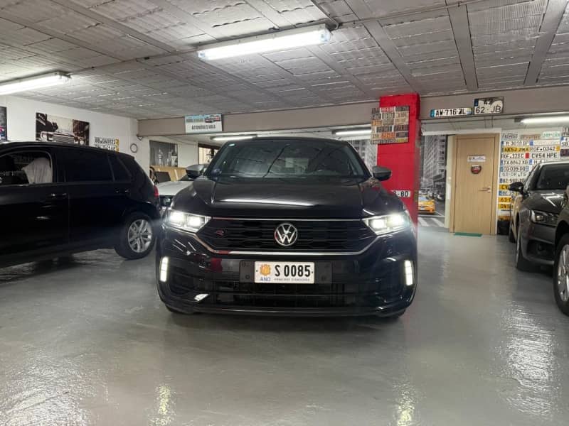 Coche Andorra Coche - Volkswagen-T-Roc-2.0 300 cv image - 5