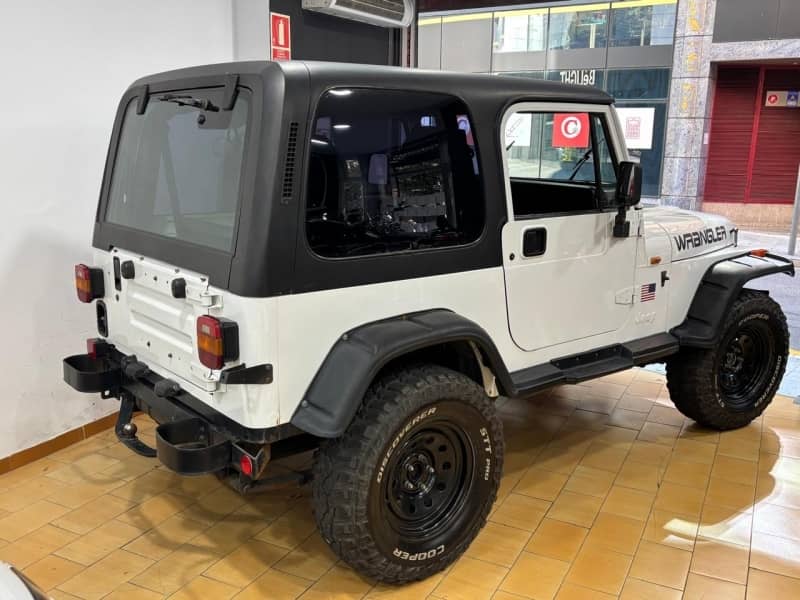 Coche Andorra Coche - Jeep-Wrangler-YJ 4.0 image - 3