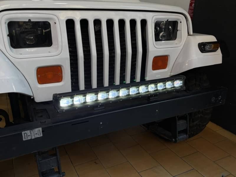 Coche Andorra Coche - Jeep-Wrangler-YJ 4.0 image - 5