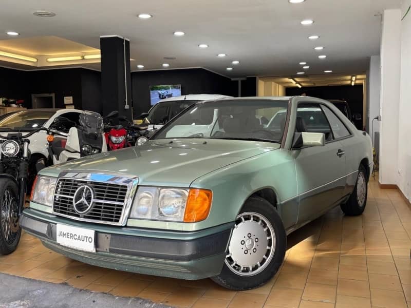 Coche Andorra Coche - Mercedes-Benz-C-Class-C 300-W124 image - 1