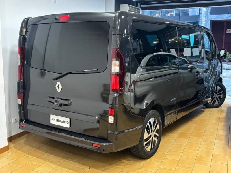 Coche Andorra Coche - Renault-Trafic-SPACECLASS image - 3