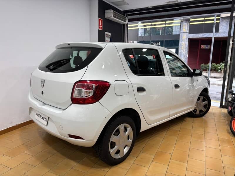 Coche Andorra Coche - Dacia-Sandero-12 mesos de garantia image - 3