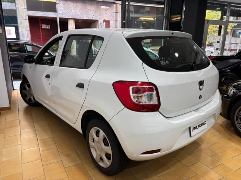 Coche Andorra Coche - Dacia-Sandero-12 mesos de garantia image - 4