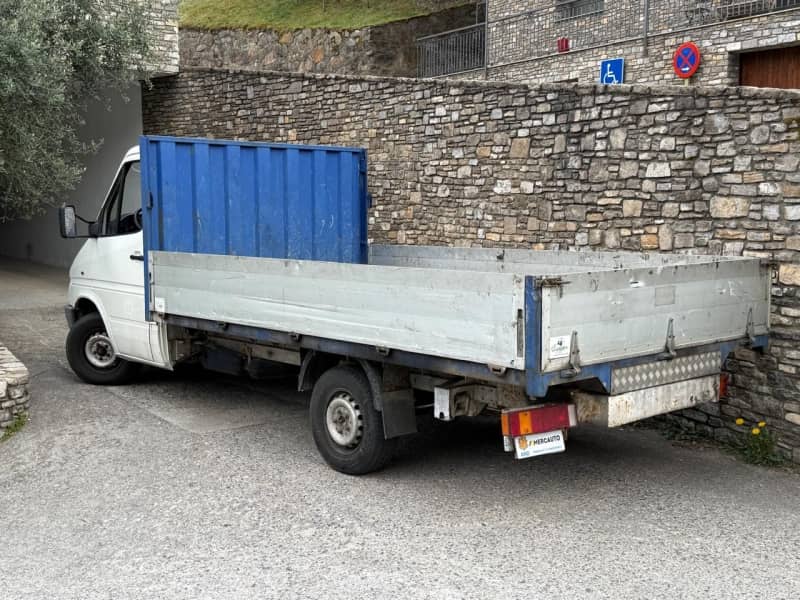 Coche Andorra Coche - Mercedes-Benz-Sprinter-312 D image - 3