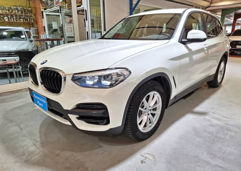 SUV-image 0