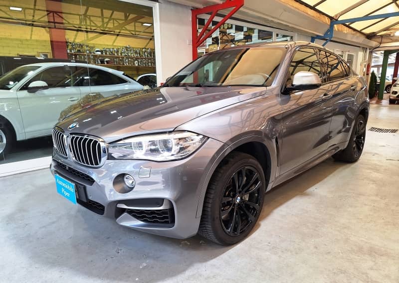 SUV-image 0