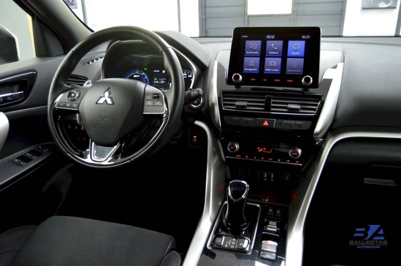 Coche Andorra Coche - Mitsubishi-Eclipse-CROSS PHEV Hybrid 4WD image - 2