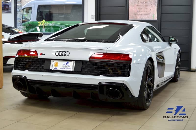 Coche Andorra Coche - Audi-R8-RWD 5.2 FSI V10 image - 5