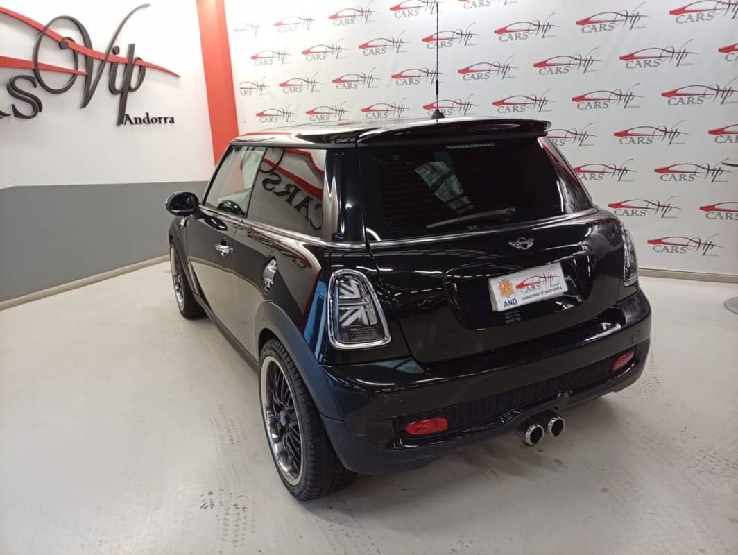 Coche Andorra Coche - Mini-Cooper-S image - 2
