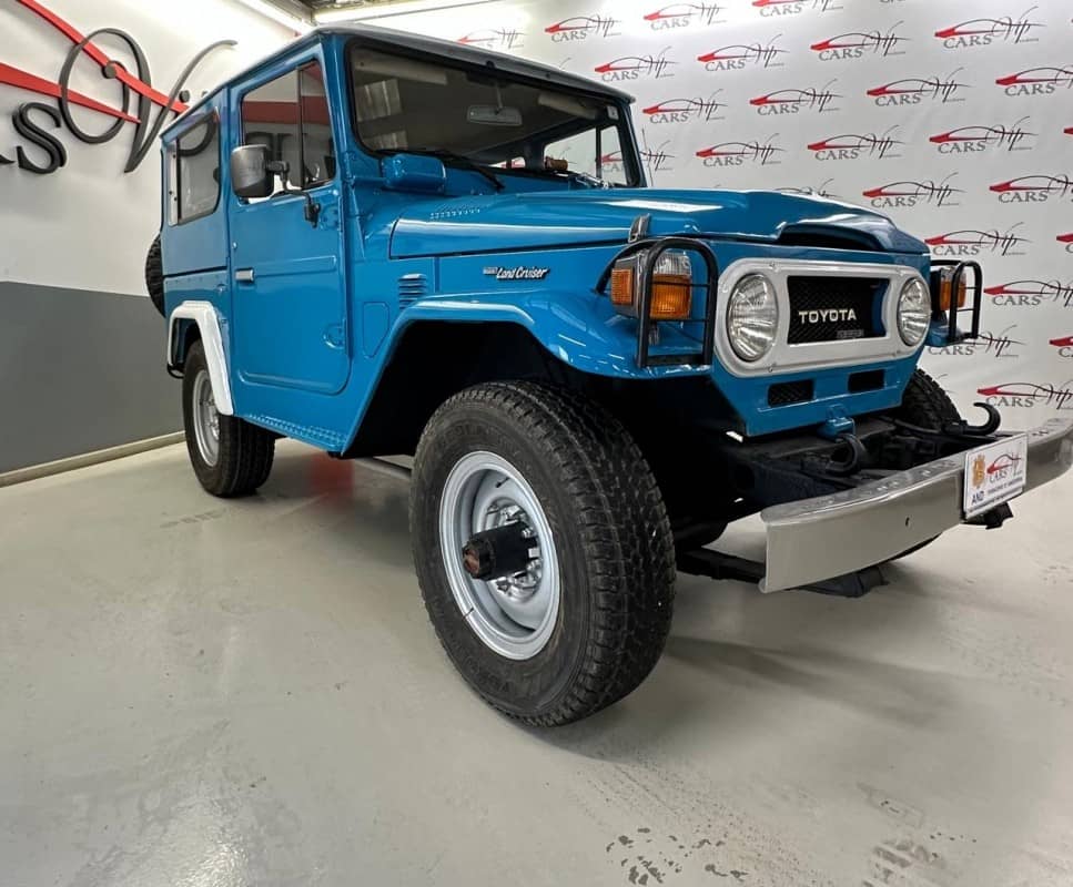 SUV-image 0