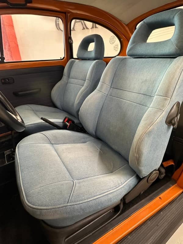 Coche Andorra Coche - Volkswagen-Beetle-Jeans image - 4