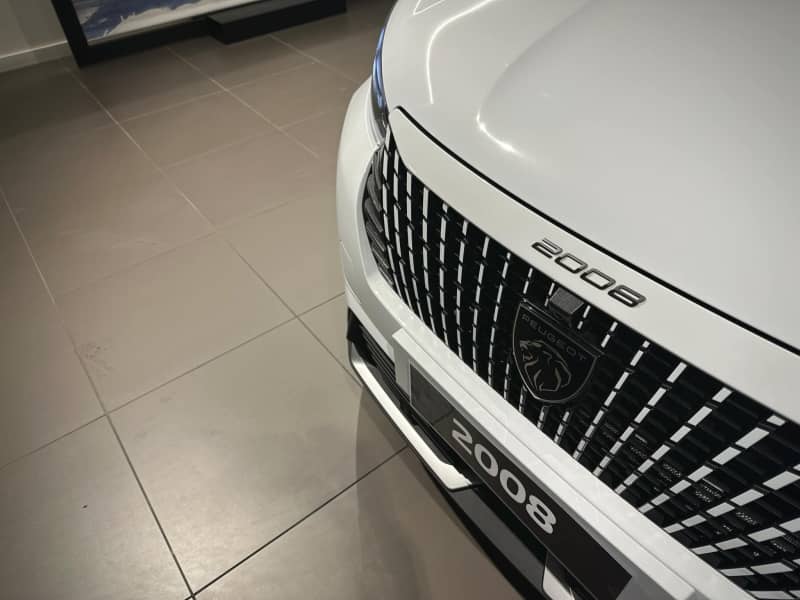 Coche Andorra Coche - Peugeot-2008-GT 145 HYBRID eDCS6 image - 5