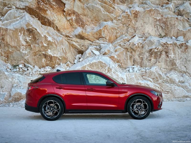 Coche Andorra Coche - Alfa Romeo-Stelvio-VELOCE image - 2