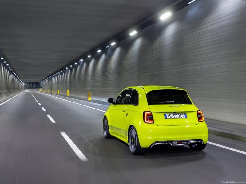 Coche Andorra Coche - Abarth-500e-ELECTRIC image - 3