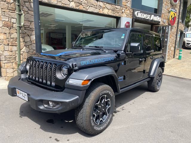 SUV-image 0