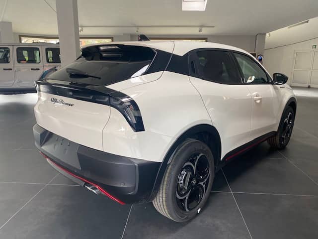 Coche Andorra Coche - Alfa Romeo-Junior-TI image - 3