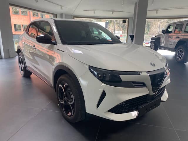 Coche Andorra Coche - Alfa Romeo-Junior-TI image - 4