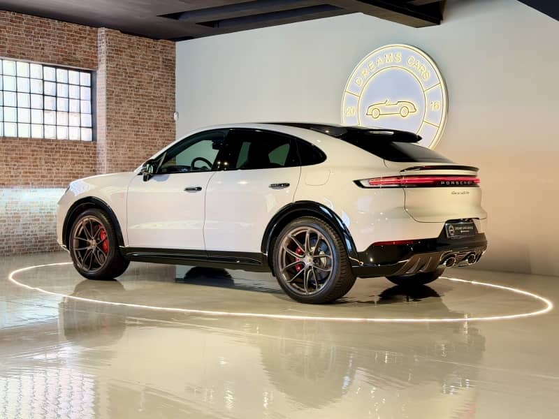 Coche Andorra Coche - Porsche-Cayenne-Turbo E-Hybrid image - 3