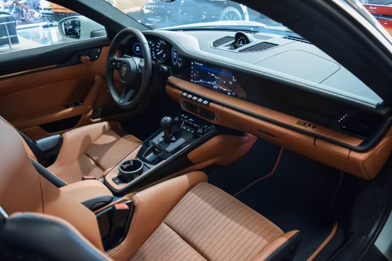 Coche Andorra Coche - Porsche-911-992-S/T image - 4