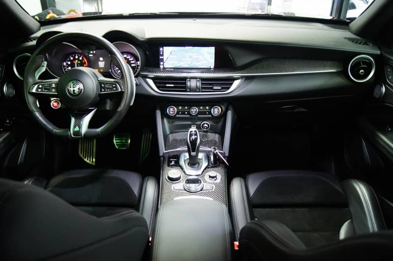 Coche Andorra Coche - Alfa Romeo-Stelvio-QUADRIFOGLIO 2.9 image - 3