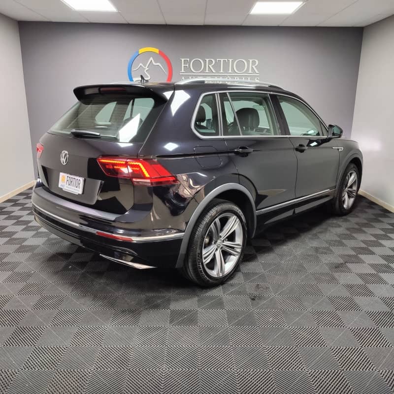 Coche Andorra Coche - Volkswagen-Tiguan-R-LINE image - 3
