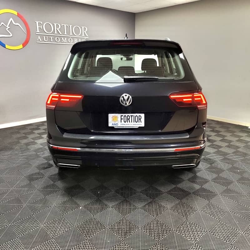 Coche Andorra Coche - Volkswagen-Tiguan-R-LINE image - 4