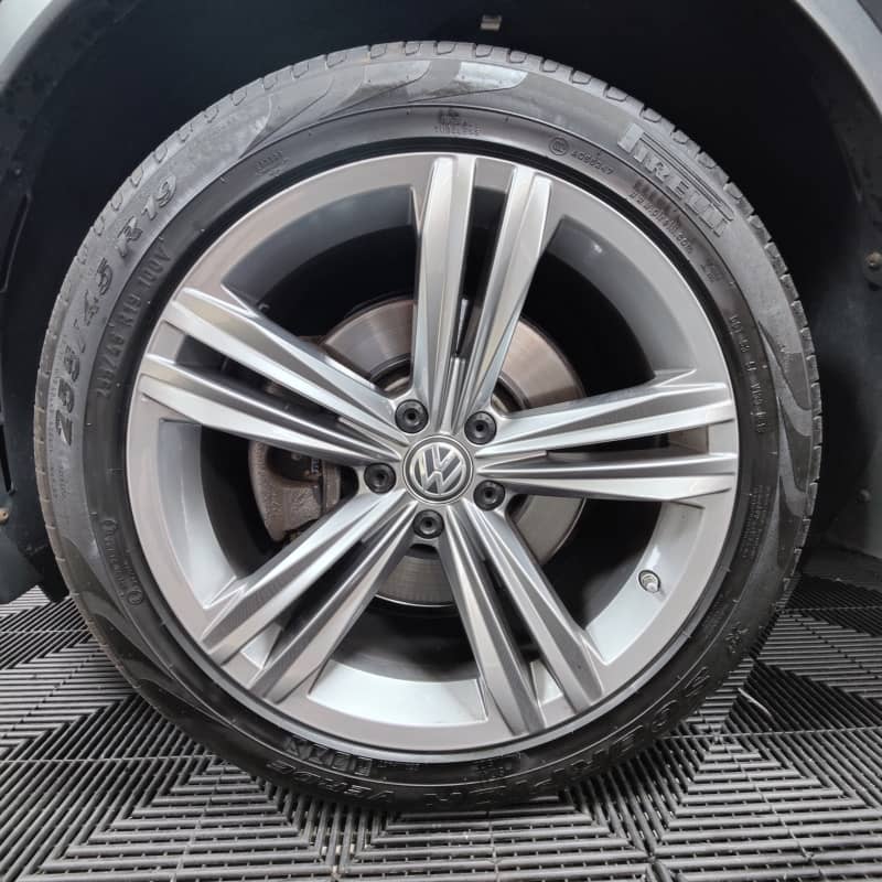 Coche Andorra Coche - Volkswagen-Tiguan-R-LINE image - 5