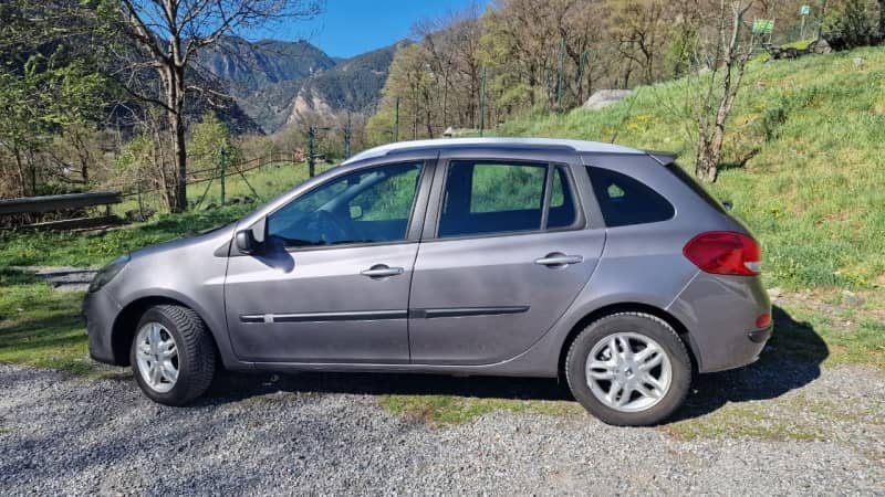 Coche Andorra Coche - Renault-Clio-GRAND TOUR image - 3