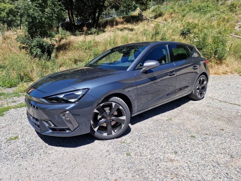Coche Andorra Coche - Cupra-Leon-1.5 eTSI 150 CV DSG-7 image - 3