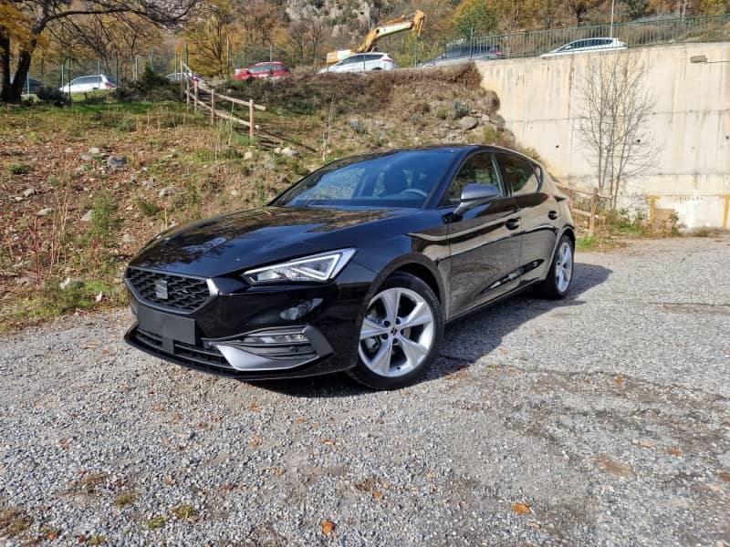 Coche Andorra Coche - Seat-Leon-1.5 eTSI 150 CV FR SPECIAL image - 3