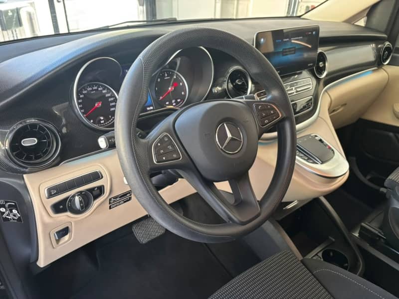 Coche Andorra Coche - Mercedes-Benz-Marcopolo-V250d 4Matic image - 3