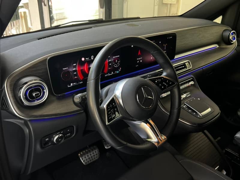 Coche Andorra Coche - Mercedes-Benz-V-Class-V 300-4MATIC AMG Line d’ocasióz image - 3