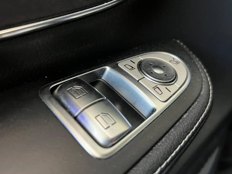 Coche Andorra Coche - Mercedes-Benz-V-Class-V 300-4MATIC AMG Line d’ocasióz image - 4