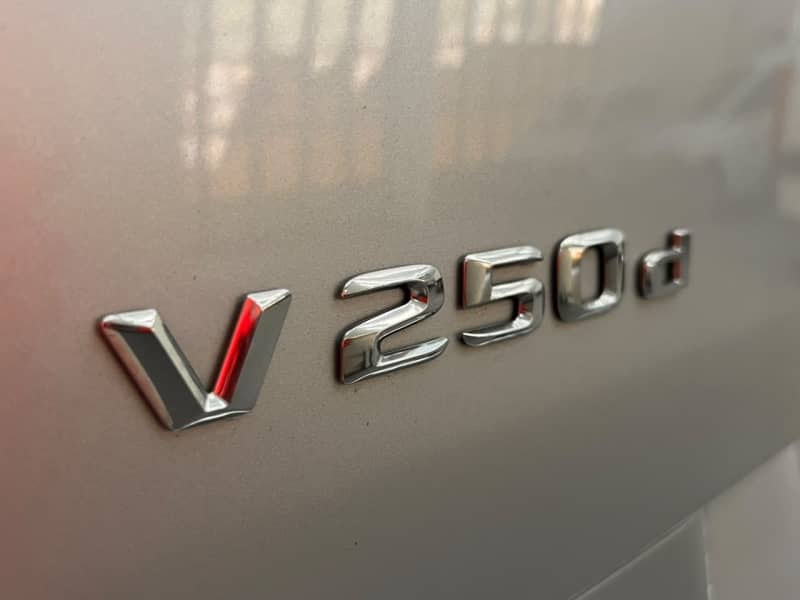 Coche Andorra Coche - Mercedes-Benz-V-Class-V 250-250d 4Matic image - 3