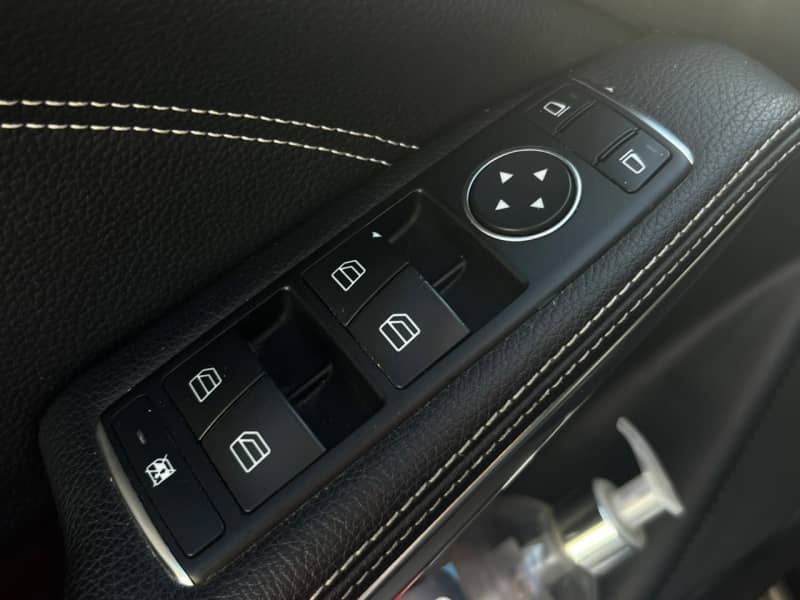 Coche Andorra Coche - Mercedes-Benz-A-Class-A 200-Mercedes-Benz A200 - 2013 image - 4