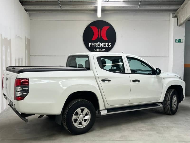 Coche Andorra Coche - Mitsubishi-L200-Pick-Up - 2021 image - 3